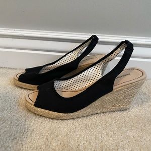 Women’s slingback wedges